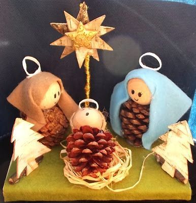 decorations de noel avec des pommes de pin 1