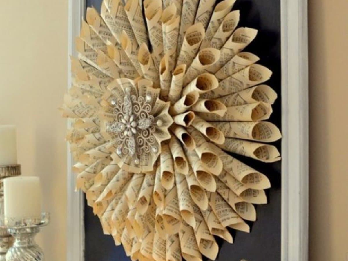 fleurs faites avec des cones en papier 13
