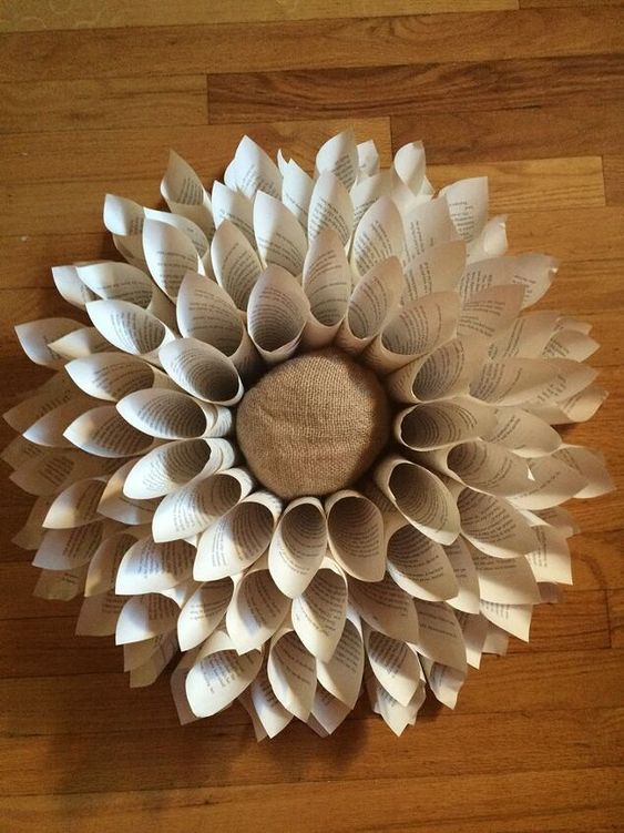 fleurs faites avec des cones en papier 7